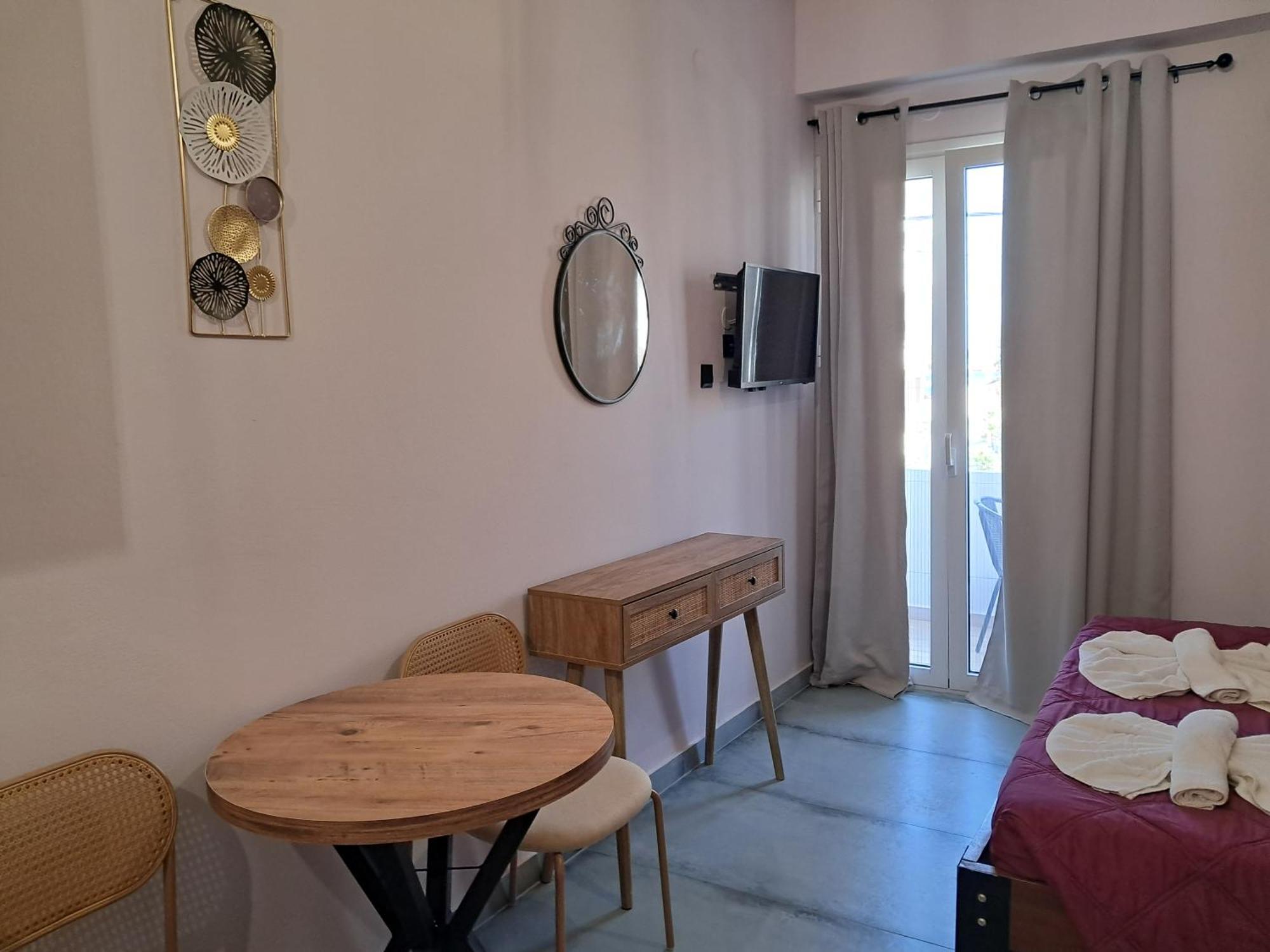 Poppy Beloni Aparthotel Chania (Crete)